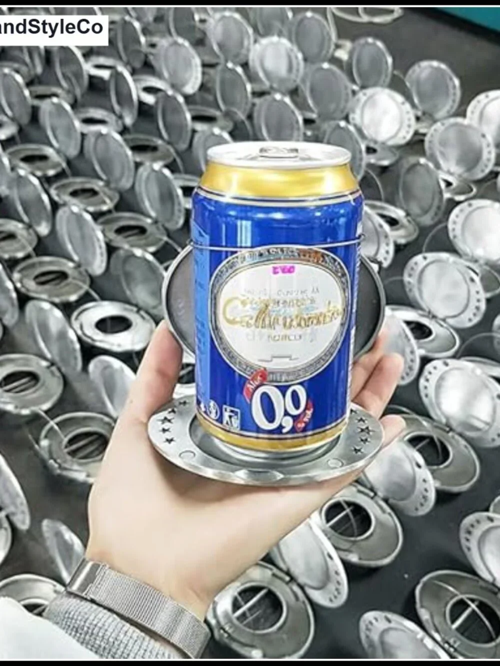 Western Belt Buckle with Built-in Beer Holder - Folding Zinc Alloy